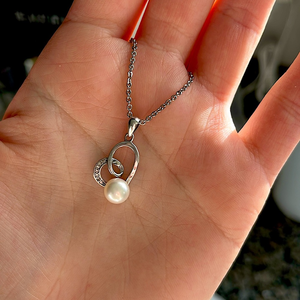 Sterling Silver Freshwater Cultured Pearl and White Topaz Heart Necklace
